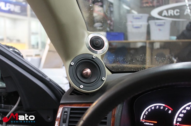 纯正曼妙的音质效果 丰田皇冠音响改装Hybrid Au