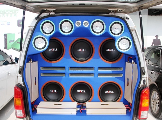 音响大爆炸! 美托声频竞技联盟冠军车——广州