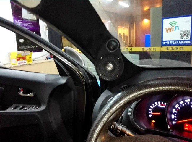 车改坊汽车影音连锁(台州店)起亚智跑战车音