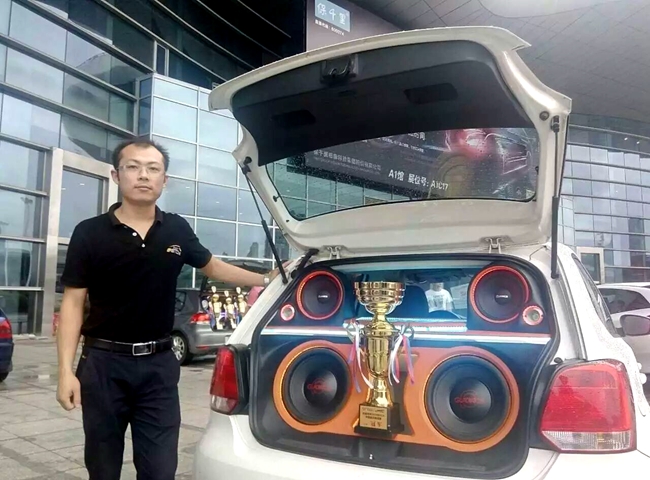 美托声频竞技联盟(武汉歌德战队)横扫MECA武汉