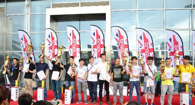 美托声频竞技联盟(武汉歌德战队)横扫MECA武汉