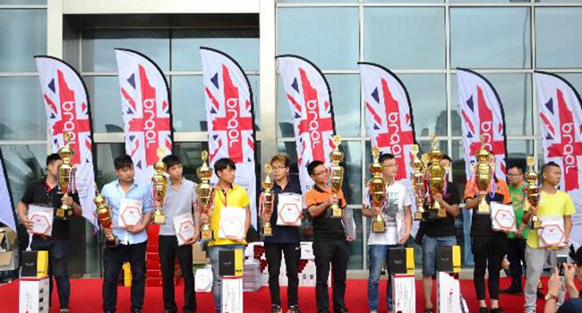 美托声频竞技联盟(武汉歌德战队)横扫MECA武汉