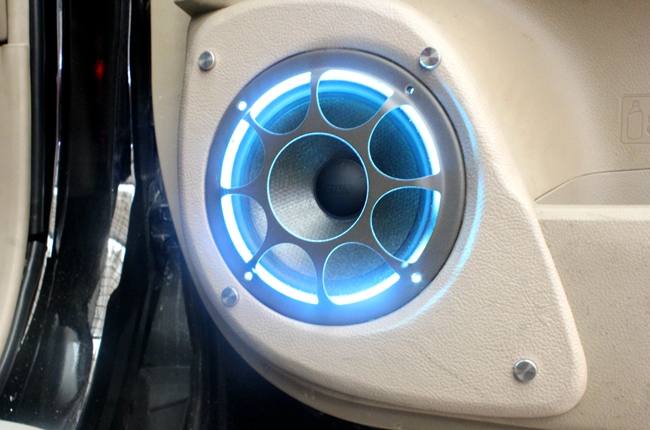 上海音豪送福利 大师陈志良汽车音响免费调音会