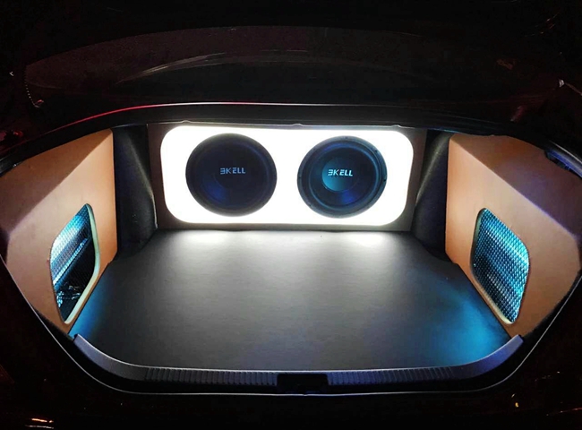 奖杯不断！车改坊汽车影音连锁IASCA王中王总决赛