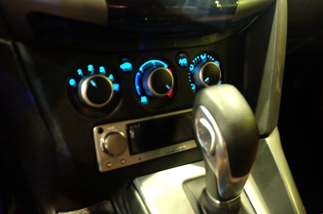 车改坊汽车影音连锁（淮安店）福特福克斯夺下