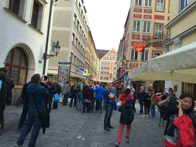 美托声频德国汽车音响考察团:受到德国ETON的热