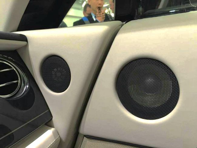 强强联合 劳斯莱斯车系全部配备德国ETON汽车音响